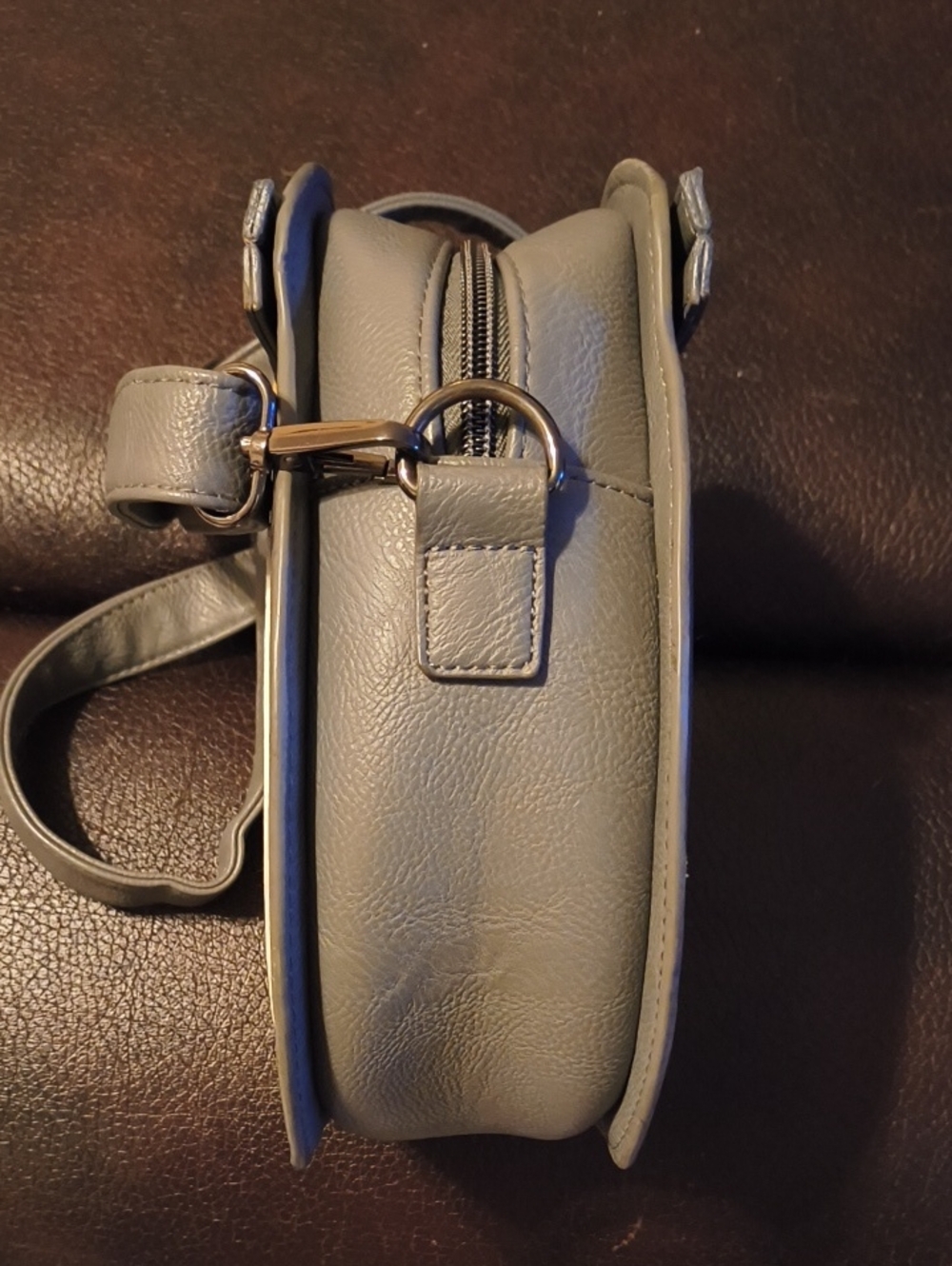Loungefly Deadly Night Shade Grey Crossbody Bag - Picture 5 of 10